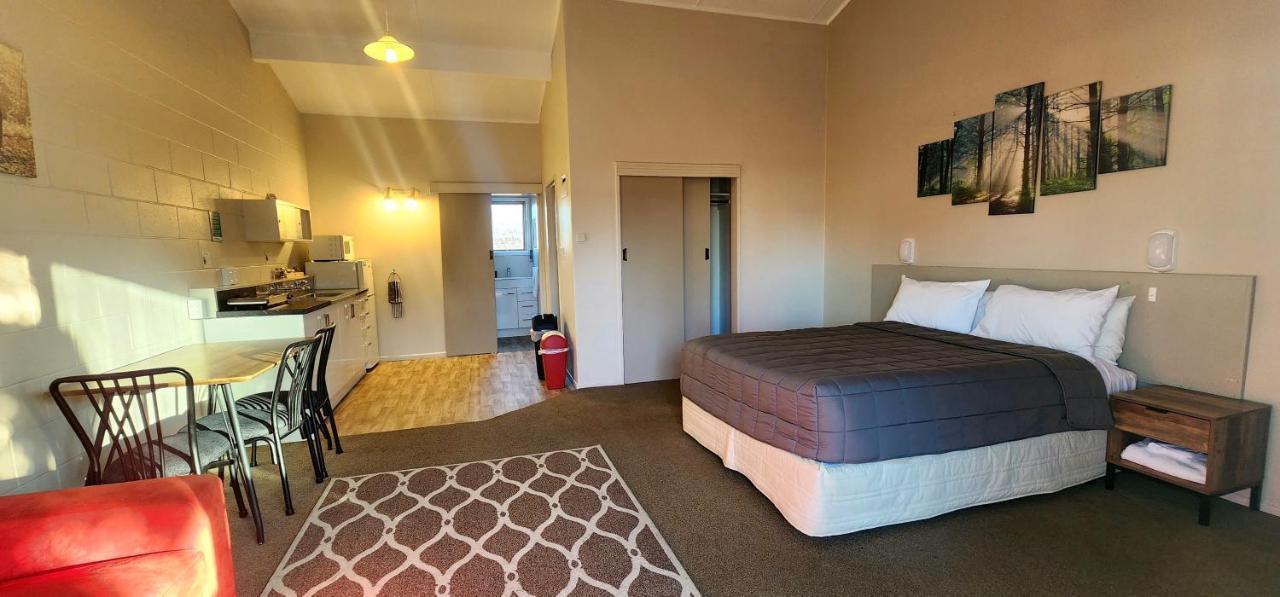 Acorn Estate Motel Masterton Ngoại thất bức ảnh