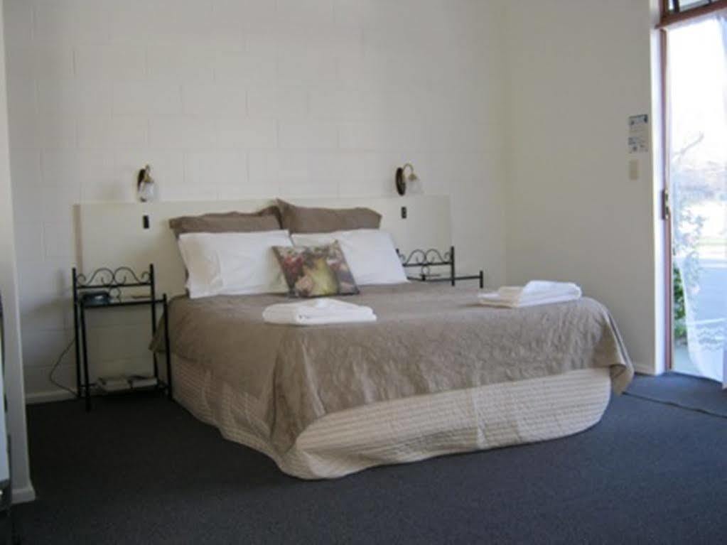 Acorn Estate Motel Masterton Ngoại thất bức ảnh